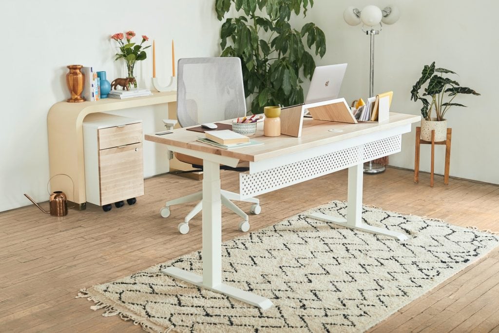 Modern styled white bright home office in Fairfax & Loudoun County, VA