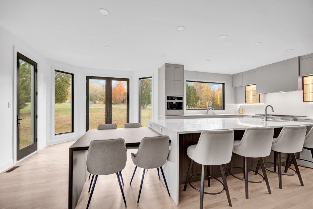 Kitchen remodel in Great Falls VA, range wall and appliances