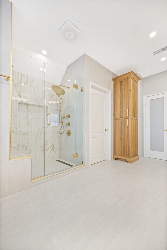 Timeless bathroom design in a Northern Virginia home